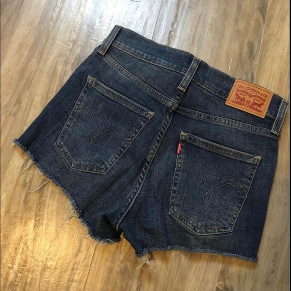 Levi’s denim cut off short- Brand new - Picture 1 of 2